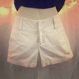 White banana republic shorts